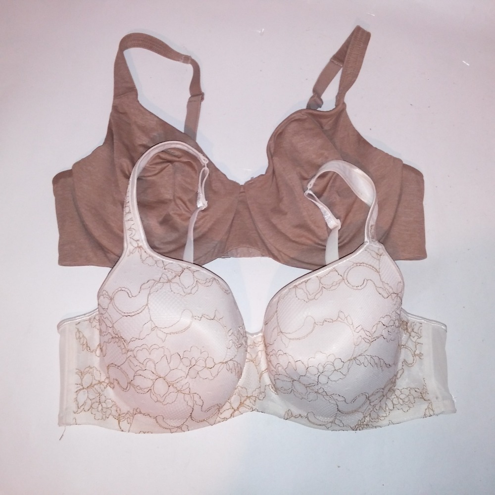 Set of 2 Cacique Bra 42D Beige Cream Lightly Lined & Unlined Lace Underwire